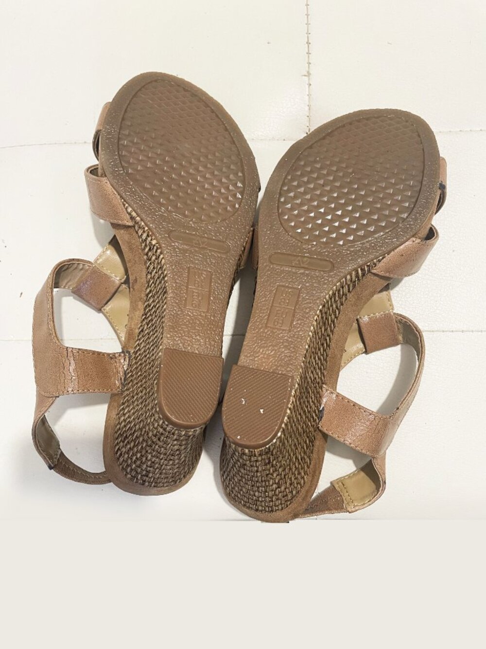 A2 by Aerosoles Tan Strappy Espadrille Wedge Comfy Open Toe Sandals Size 8.5M - Picture 7 of 11